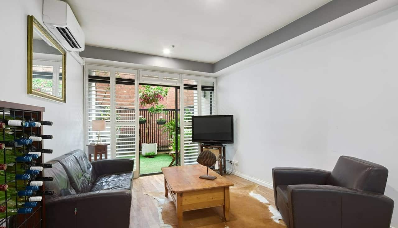 A lounge room in an apartment 